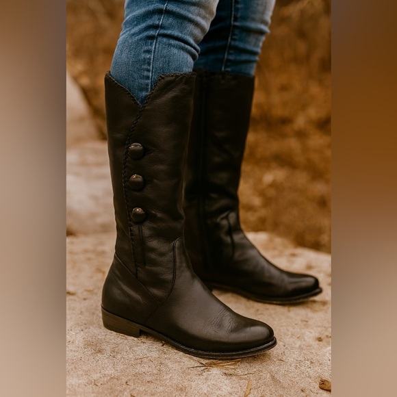 GUC B. Makowsky Women's Naomi Boot, Black, 6.5 M US, Bfnaomi, Leather, Luxury - Picture 2 of 6